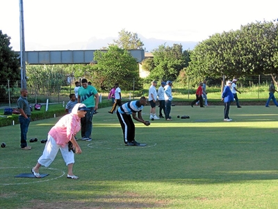 Bowling club invites new players